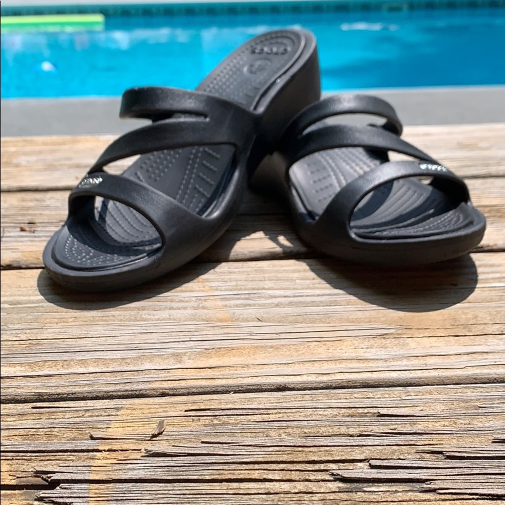 W8 Black Patricia Croc Sandals